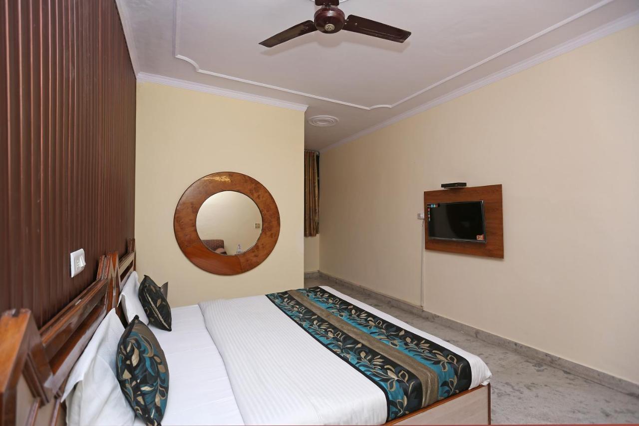 Oyo Flagship 9554 Hotel Grand Plaza Faridabad Exteriér fotografie