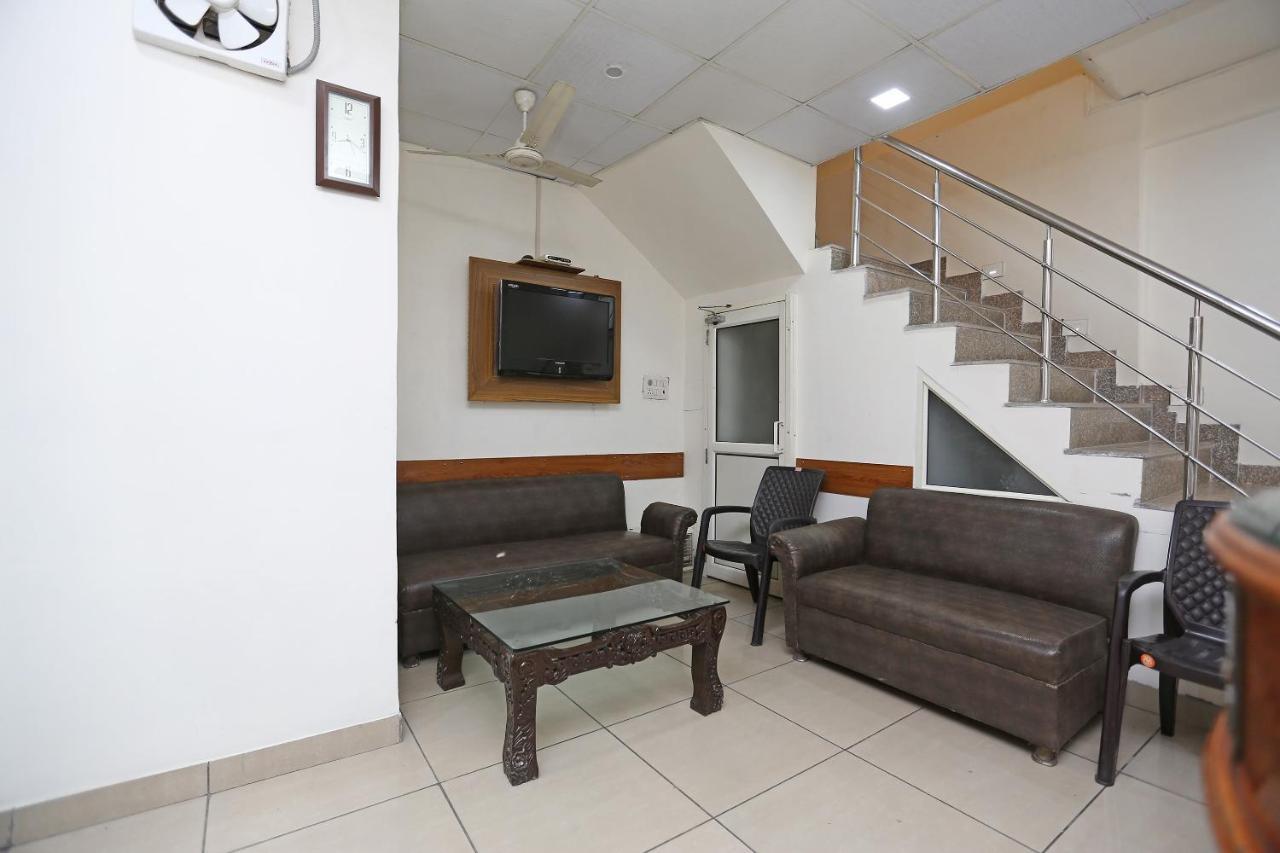 Oyo Flagship 9554 Hotel Grand Plaza Faridabad Exteriér fotografie